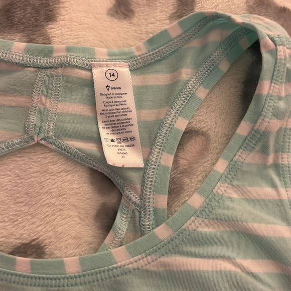 Ivivva tank. Size 14 - Picture 2 of 6
